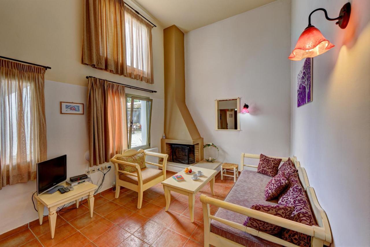 Mourtzanakis Residence - Traditional Eco Hotel In Achlada Ngoại thất bức ảnh