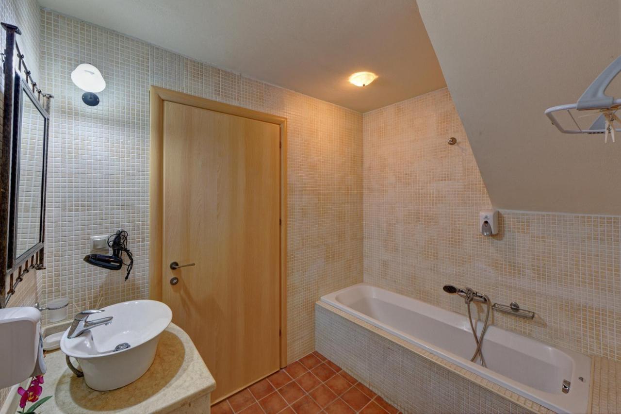 Mourtzanakis Residence - Traditional Eco Hotel In Achlada Ngoại thất bức ảnh
